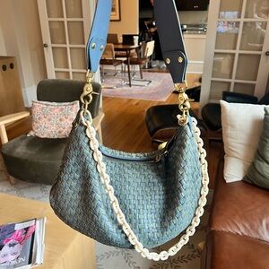 CLARE V Moyen Messenger in SOLD OUT blue colorway